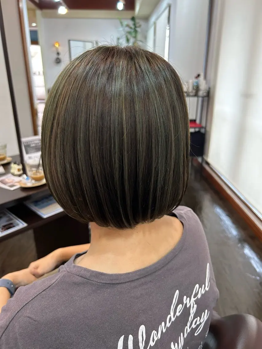 カラー ハイライトカラー オリーブカラー 坂本 瑞季 🤍 髪質改善のヘアスタイル
