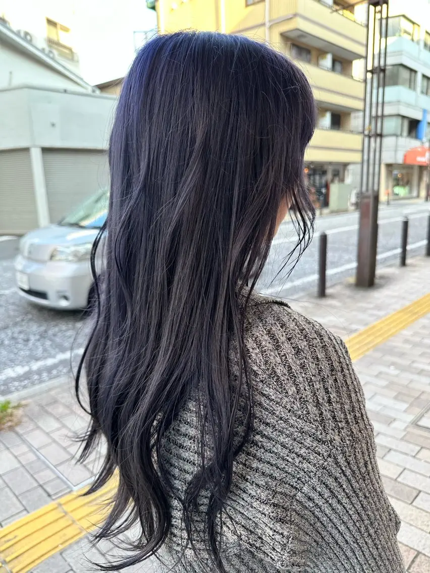 ロング カラー ブルーカラー ブルーグレー ブルーグレージュ グレージュ ヘアカラー トリートメント 特殊カラー特化 ✂️SHIAN フジのヘアスタイル