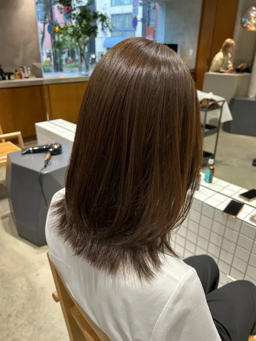 ミディアム レイヤーカット ・ nanokaのヘアスタイル