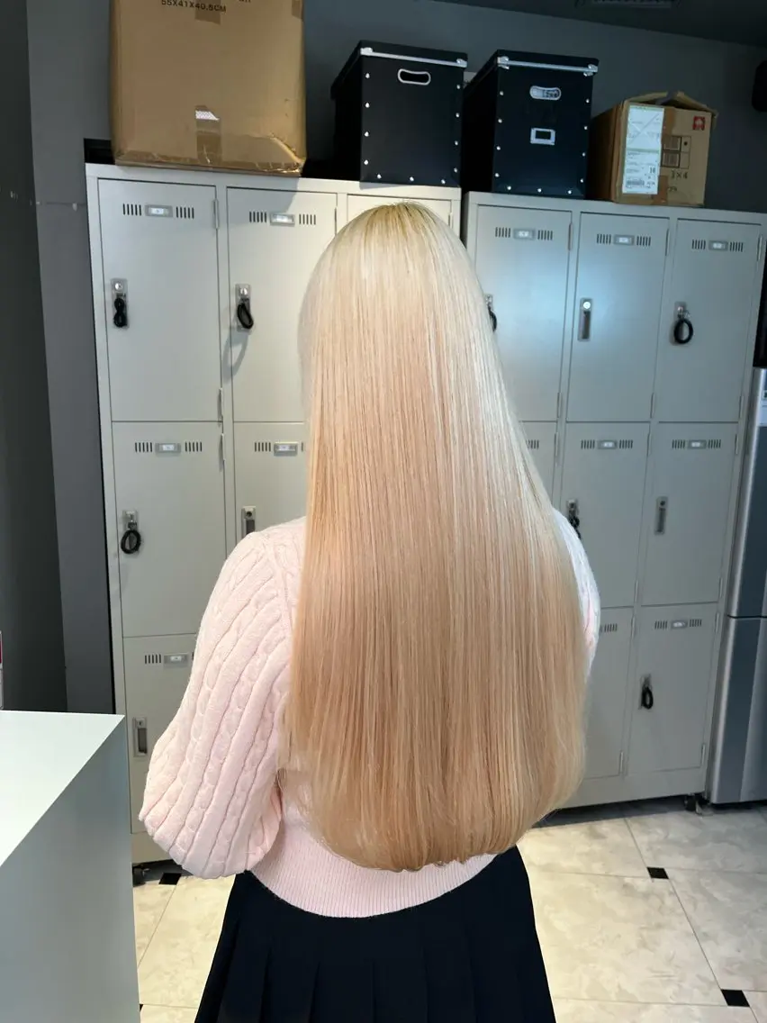 ロング カラー ブリーチ 抜きっぱなしブロンド ヘアカラー トリートメント ブリーチカラー 🩵MIZUKIのヘアスタイル