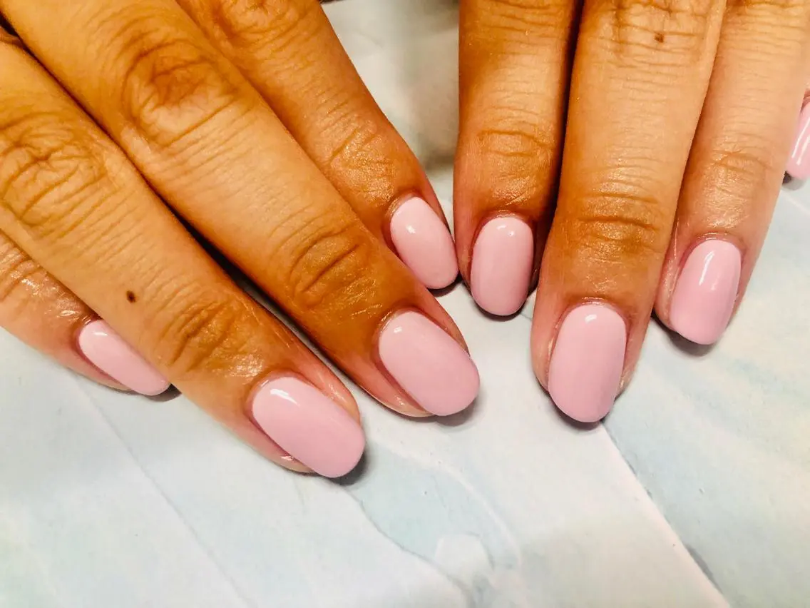ネイル ワンカラーネイル ピンク パープル ハンドネイル mogunail &blowのネイルデザイン