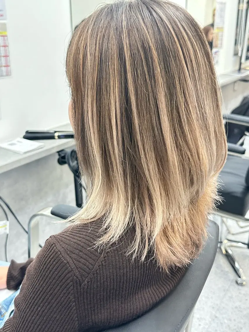 ロング カラー ヘアアレンジ ヘアカラー トリートメント 久米 治仁のヘアスタイル