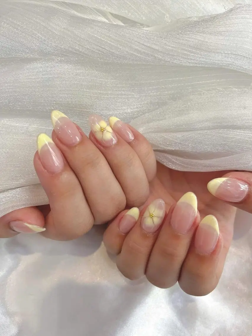 ネイル チークネイル フレンチネイル グラデーション 韓国ネイル マグネットネイル Hana Nailのネイルデザイン