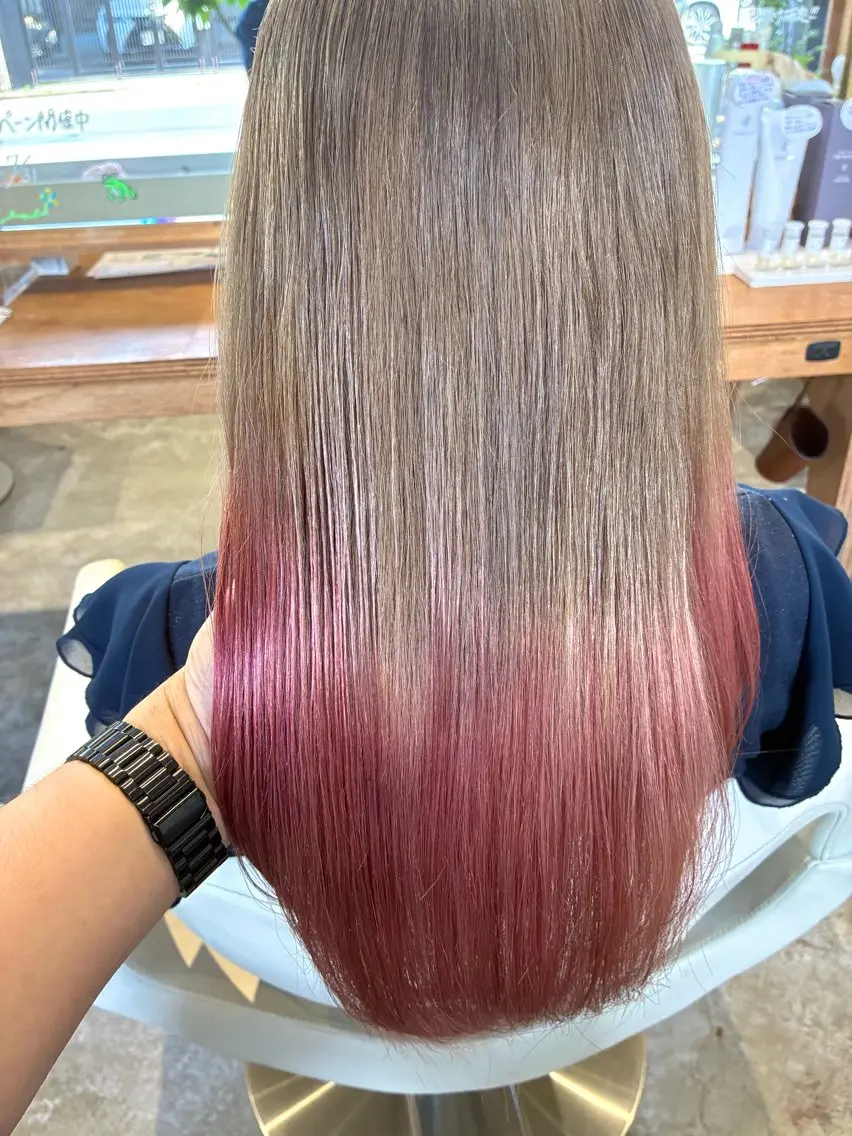 【20%OFF】ブリーチ+カラー+トリートメントのセット(インナー.イヤリングカラーも可)の写真