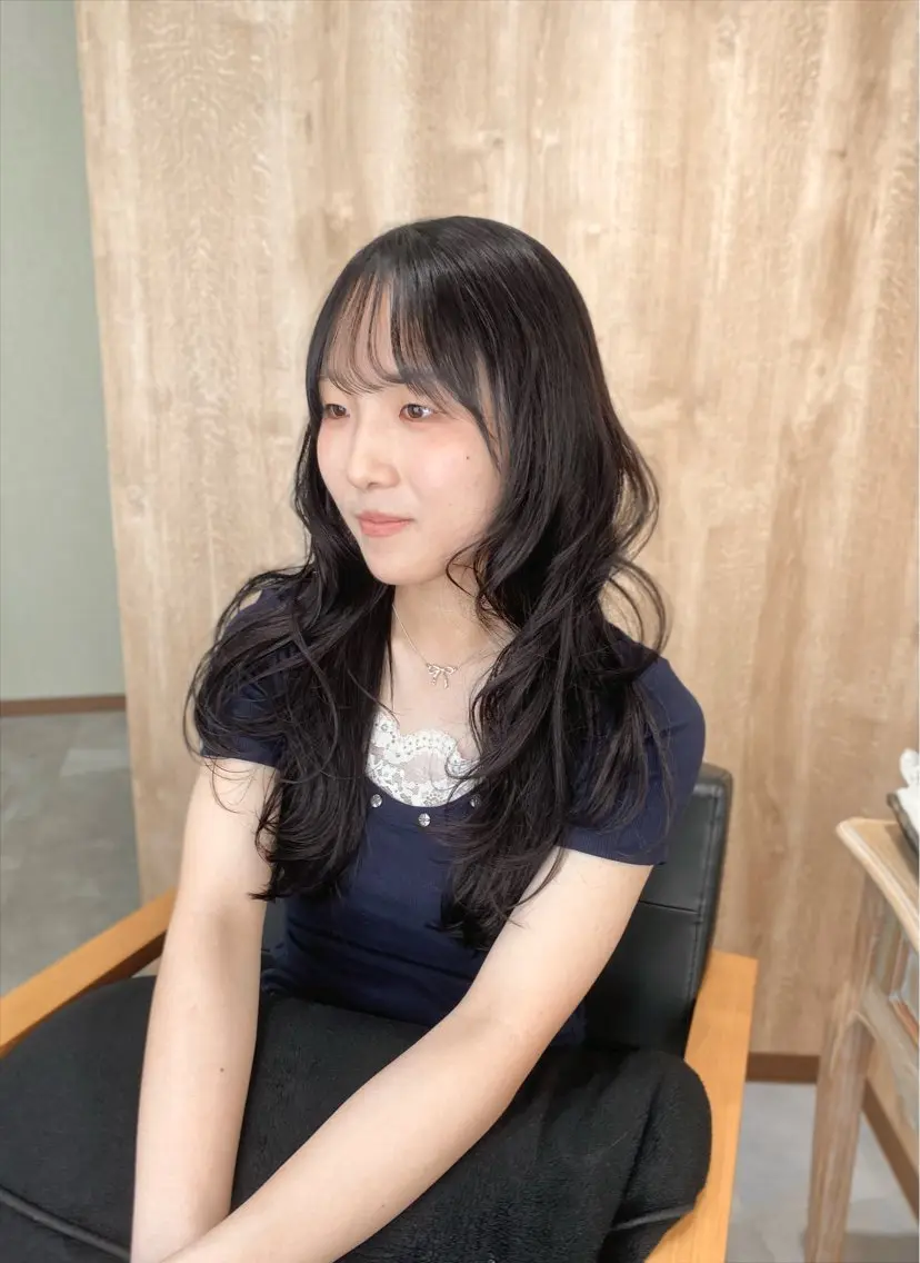 ロング チョコレートブラウン カット ヘアカラー トリートメント 王道かわいい🤍ベー ジュカラー＊里々花＊のヘアスタイル
