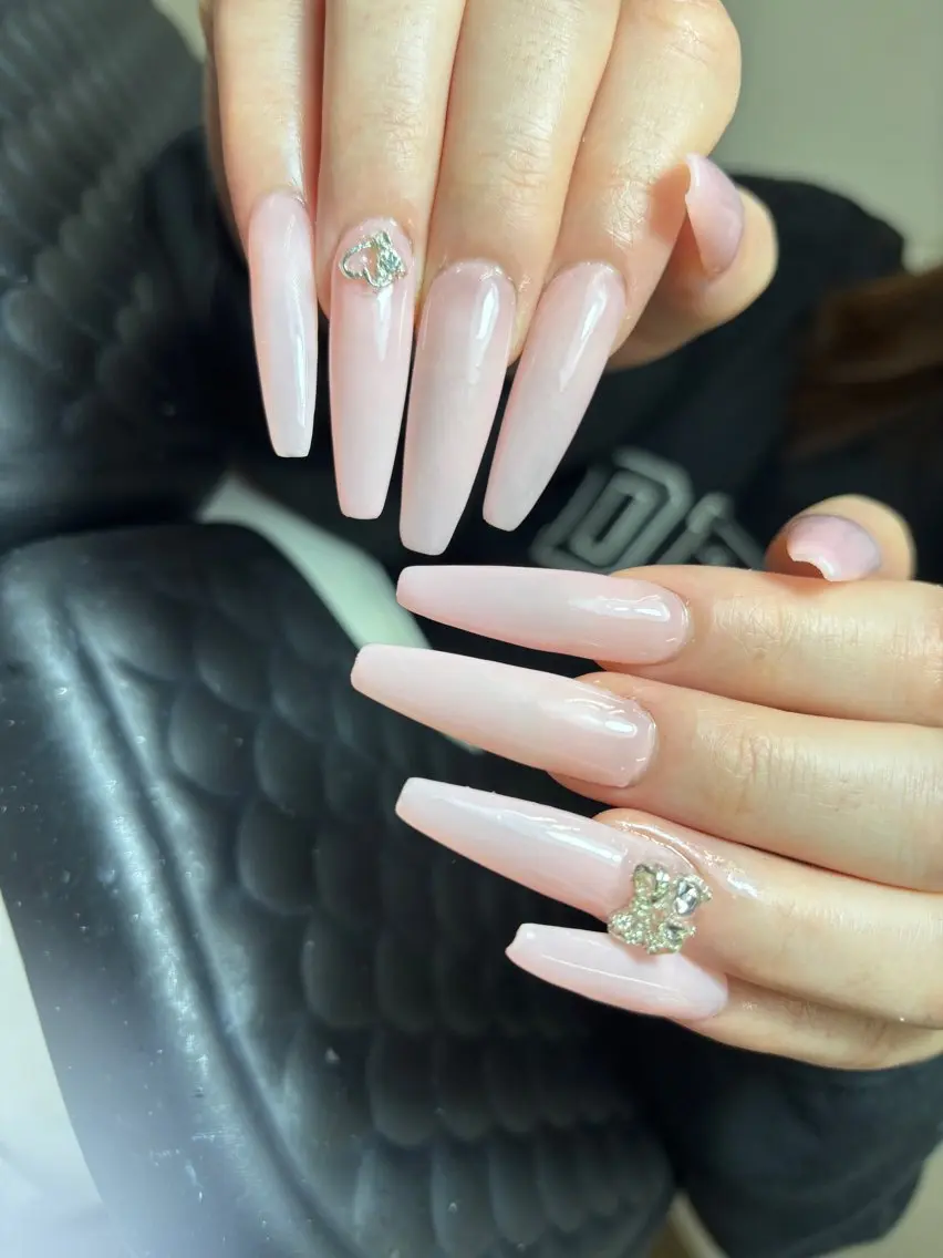 ネイル チークネイル 桜ネイル 長さ出し フットネイル ジェルネイル ハンドネイル XIINH NAIL SALONのネイルデザイン