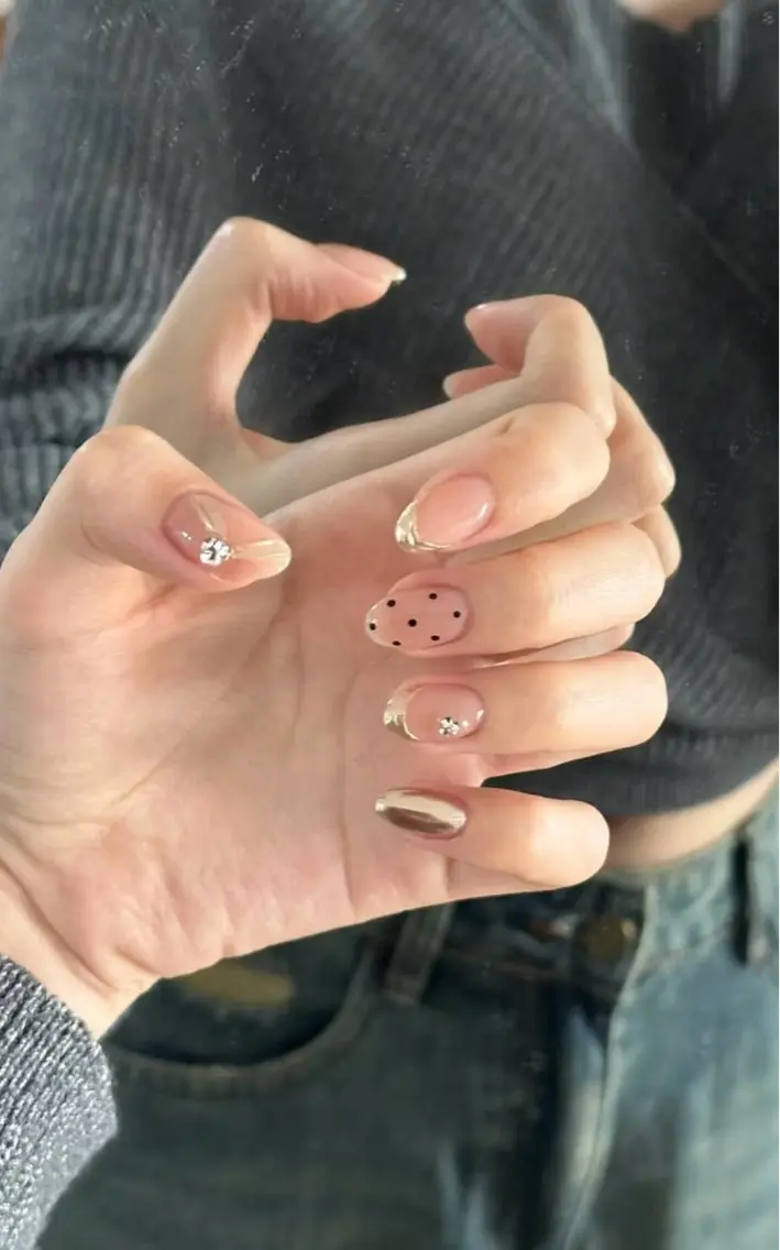 ネイル チークネイル フットネイル フレンチネイル グラデーション 韓国ネイル Ribbonnail salonのネイルデザイン