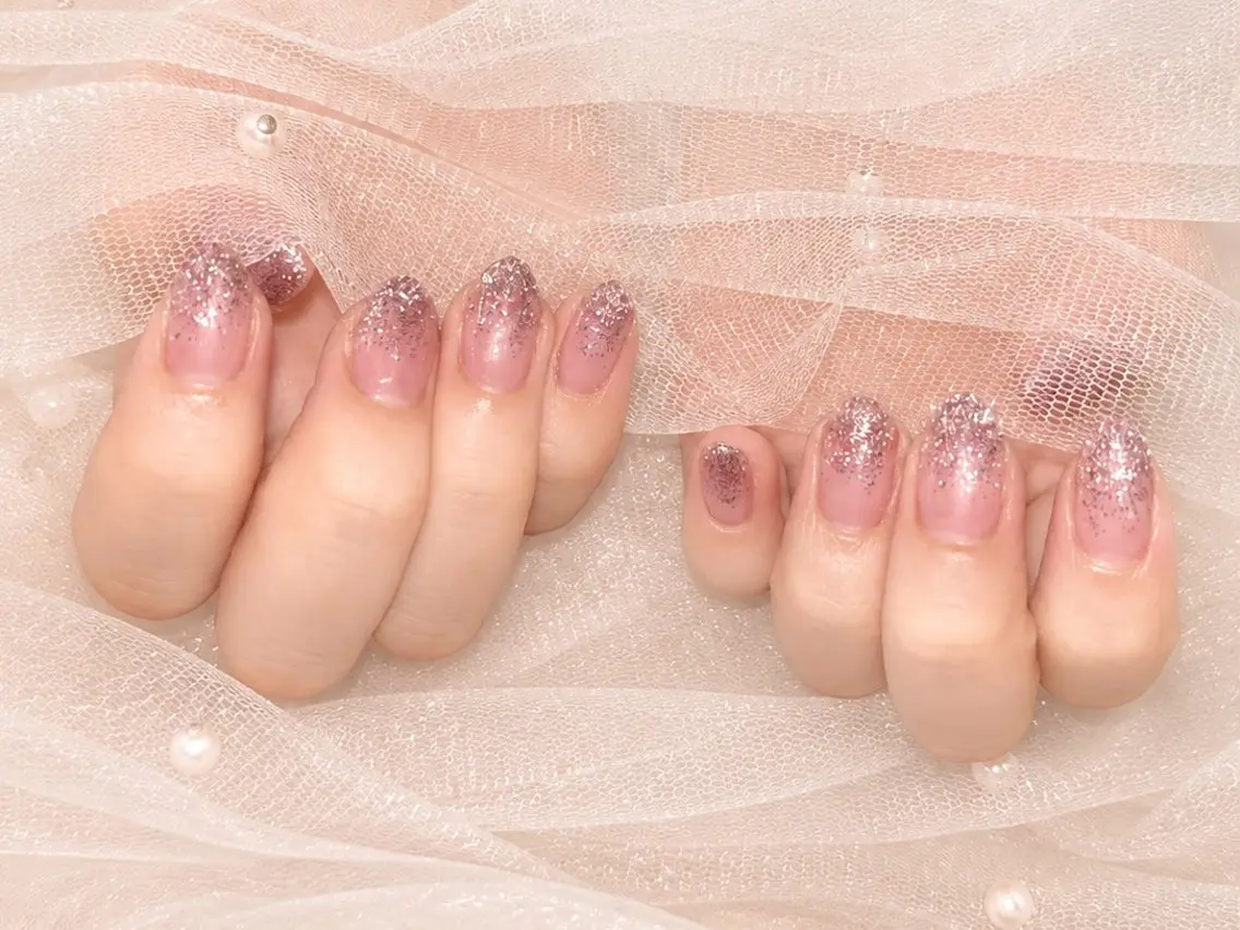 🎀【チップ長さ出し】ワンカラー or ラメグラデーション🎀の写真