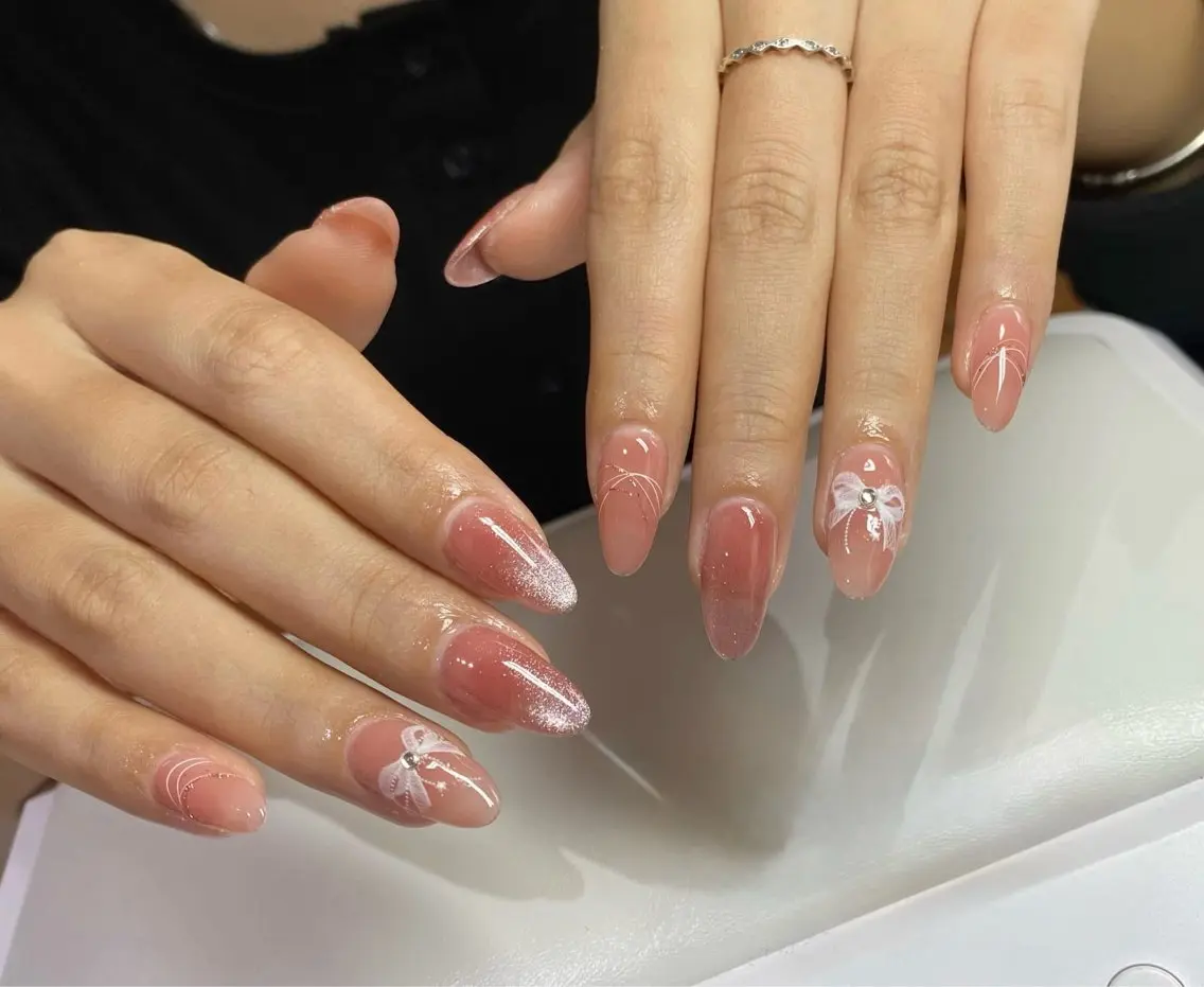 ネイル アートネイル フラワーネイル フレンチネイル ジェルネイル グラデーション ハンドネイル Ryu Nail NekoChanのネイルデザイン