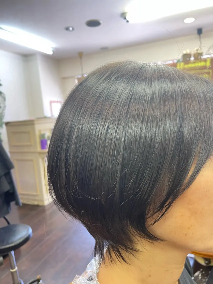 ショート カラー 桧山 真のヘアスタイル