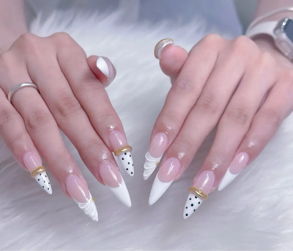 ネイル チークネイル 長さ出し フラッシュネイル ジェルネイル キラキラネイル kana nailのネイルデザイン