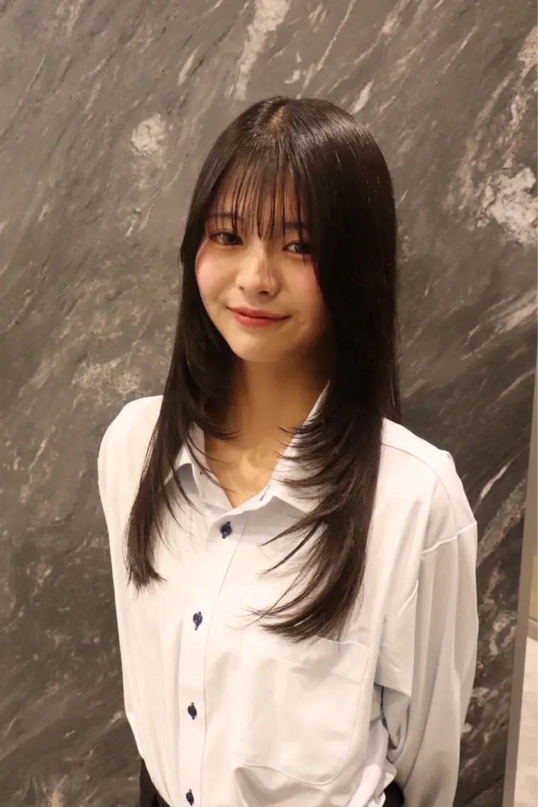 セミロング カラー ブラウンカラー レイヤーカット カット ヘアカラー レイヤー/ブリーチ iwamiya岩見谷のヘアスタイル