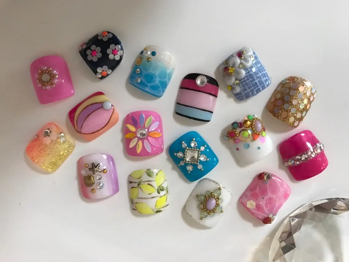 ネイル ♡ビジュール♡ NAIL &まつ毛のマツエク・マツパデザイン