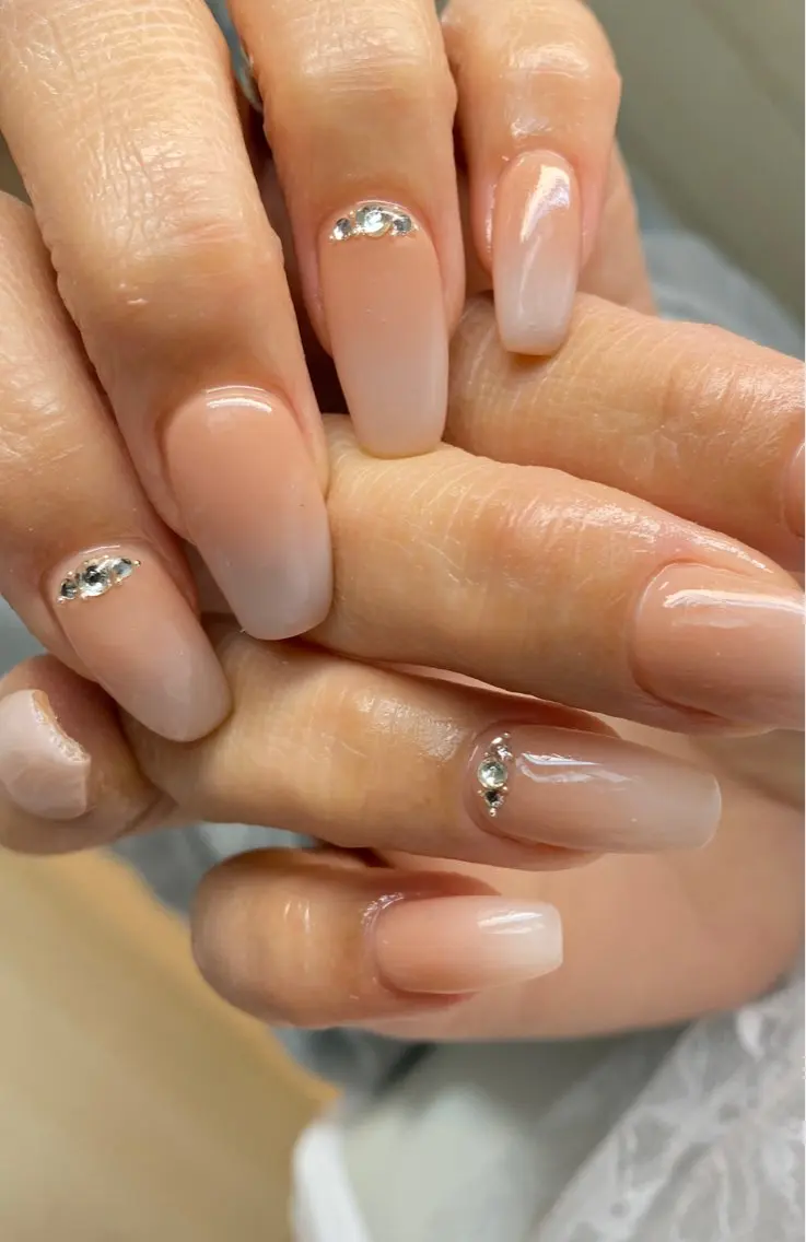 ネイル グラデーション ストーンネイル HandS ネイル 自宅サロンのネイルデザイン