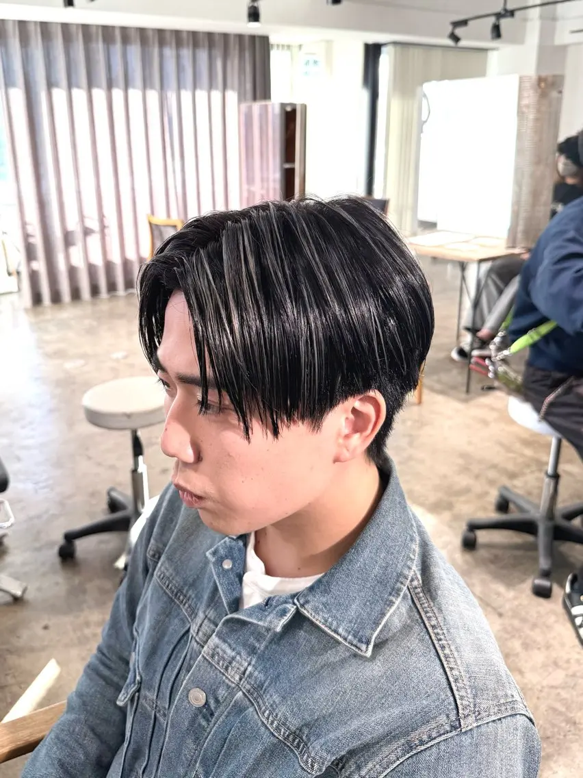 カラー メンズ センターパート メンズハイライト メンズパーマ ハイライトカラー カット ヘアカラー トリートメント 骨格補正施術/メンズ 専門美容師/YUYAのヘアスタイル