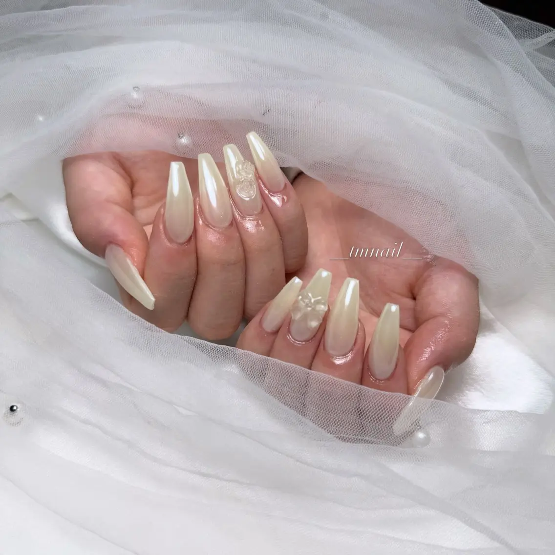 ロング 韓国風ヘア ハンドネイル 💅Tmnail Misoraのネイルデザイン