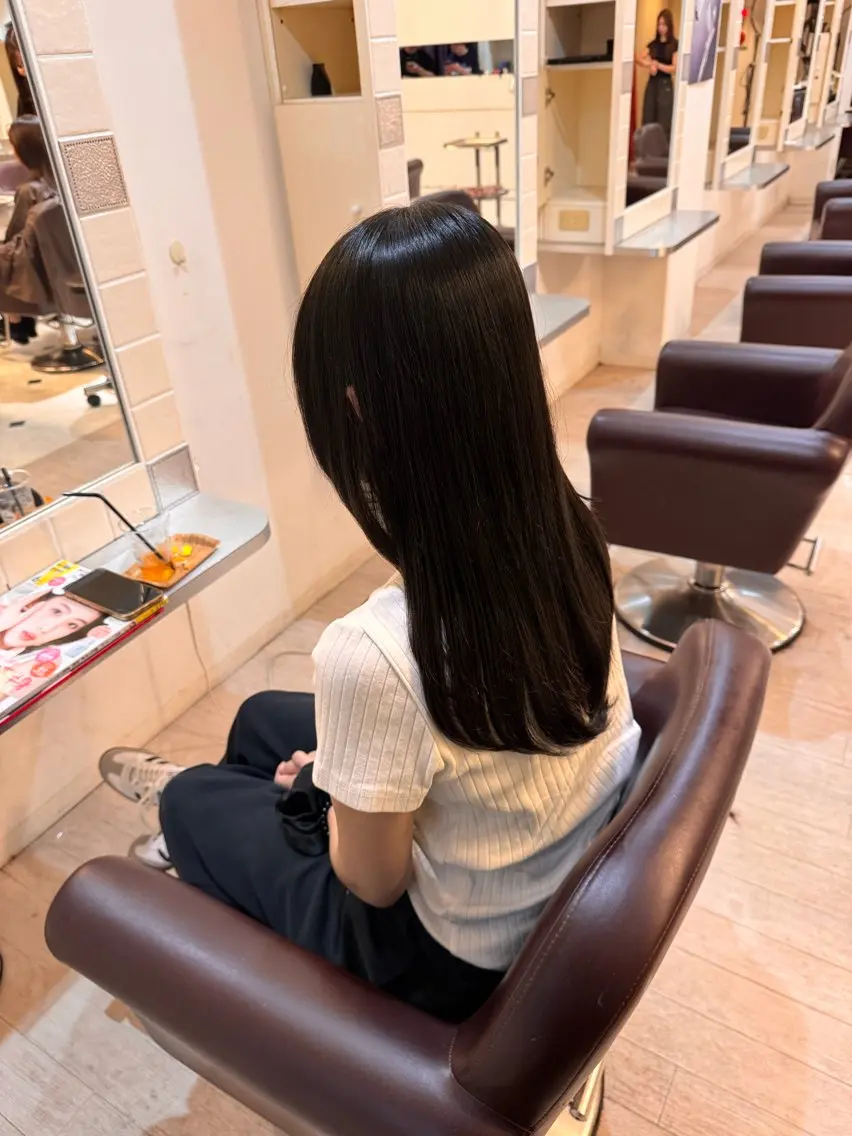 ロング 縮毛矯正 カット 縮毛矯正 トリートメント . Takumiのヘアスタイル