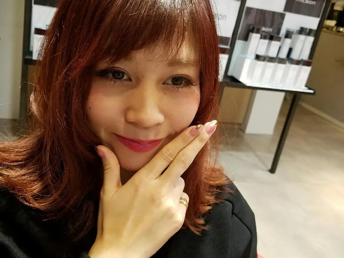 ミディアム セミロング ロング 外ハネヘア 田中 光のヘアスタイル