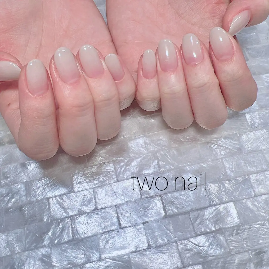ネイル ネイルチップ ホワイト ハンドネイル two nailのネイルデザイン