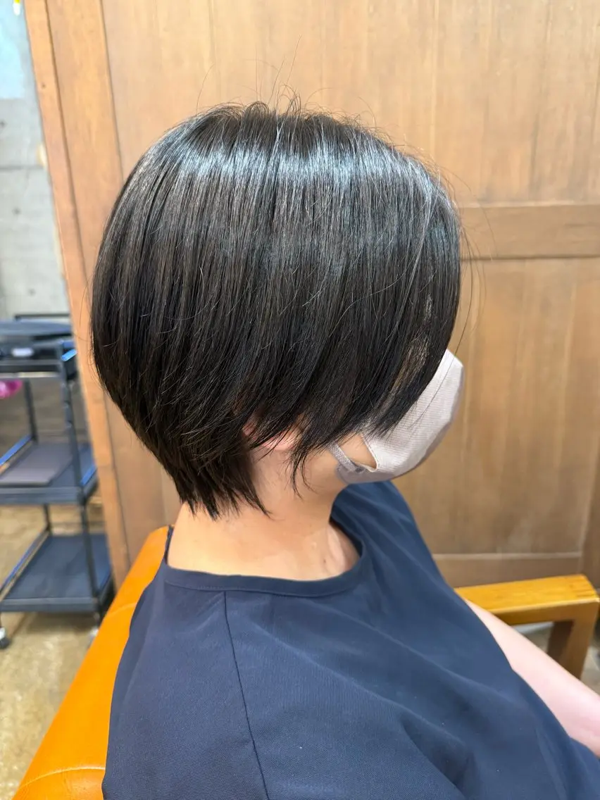 ショート カラー 丸みショート ブラウンカラー 透明感カラー オリーブブラウン ショートヘア カット ヘアカラー トリートメント Cadre新小岩🫧 栗原葵のヘアスタイル