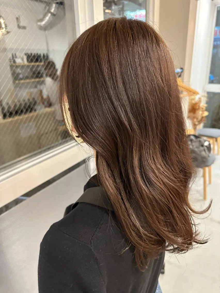 ミディアム カラー ヘアカラー 松本 莉央のヘアスタイル