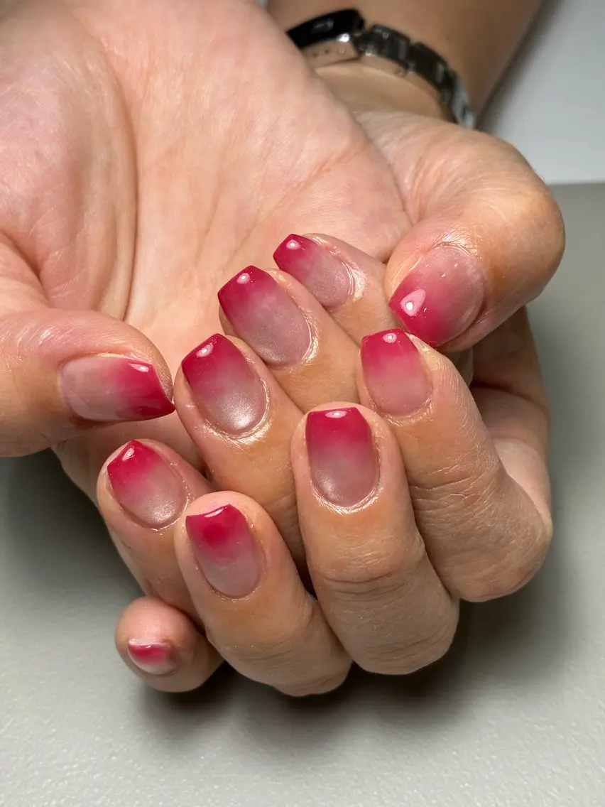 ミディアム ハンドネイル EyeBlow. Nail Salonの眉毛・アイブロウイメージ