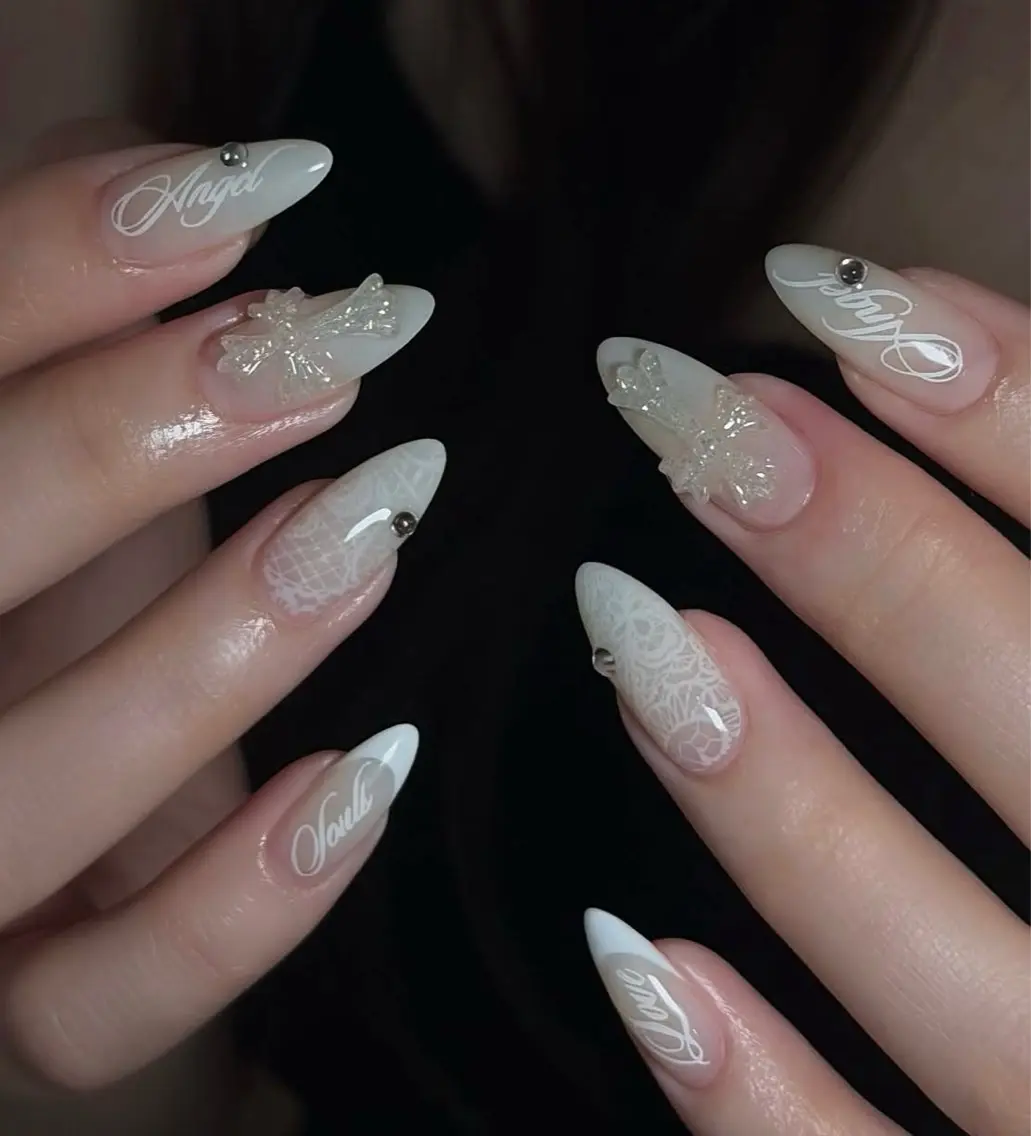 セミロング ハンドネイル Hi beauty 渋谷のネイルデザイン