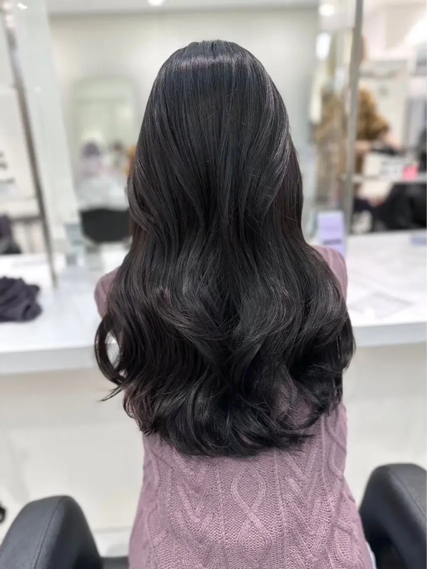ロング カラー 盛れる上質ワンホン ヘア🤍YUME🤍のヘアスタイル