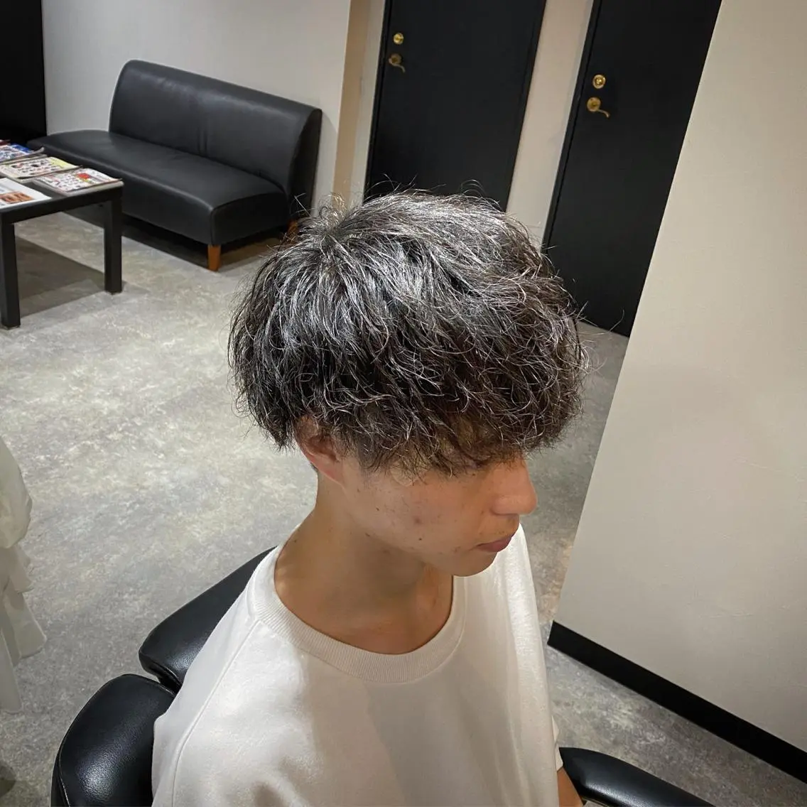 ショート パーマ メンズ フェードカット メンズパーマ スキンフェード ツイストスパイラルパーマ スパイラルパーマ パーマ 前田賢生 ご新規様はNGのヘアスタイル