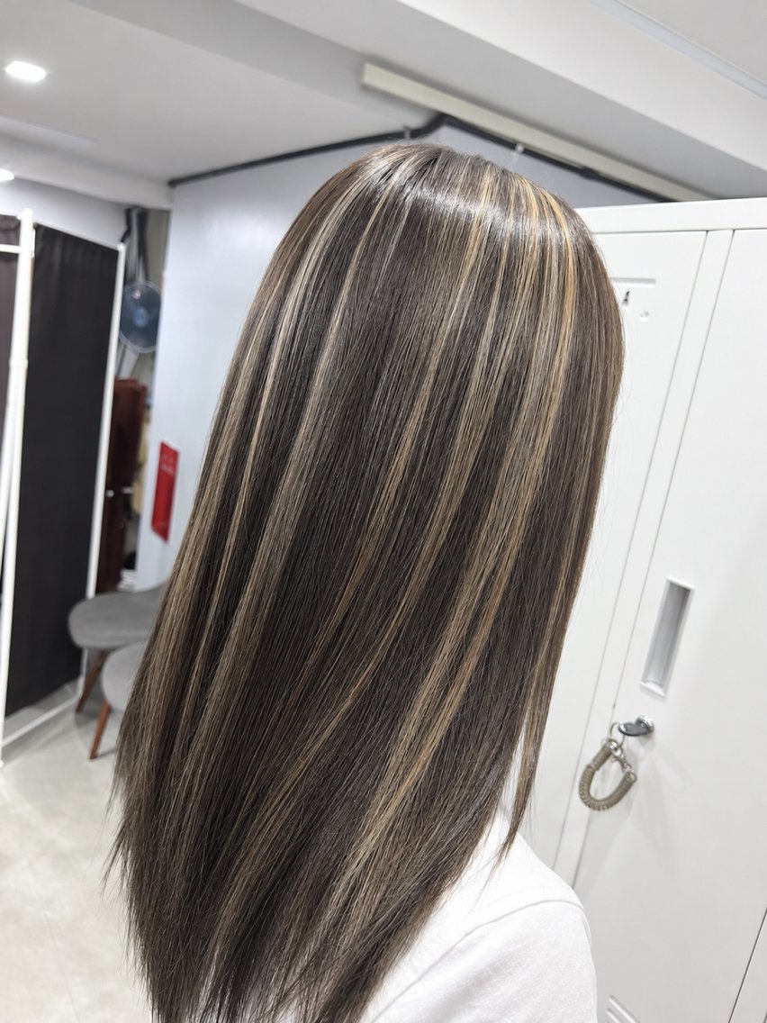 ロング カラー バレイヤージュ ブリーチ ケアブリーチ ダブルカラー ハイライトカラー ヘアカラー 寺嶋 貴大のヘアスタイル
