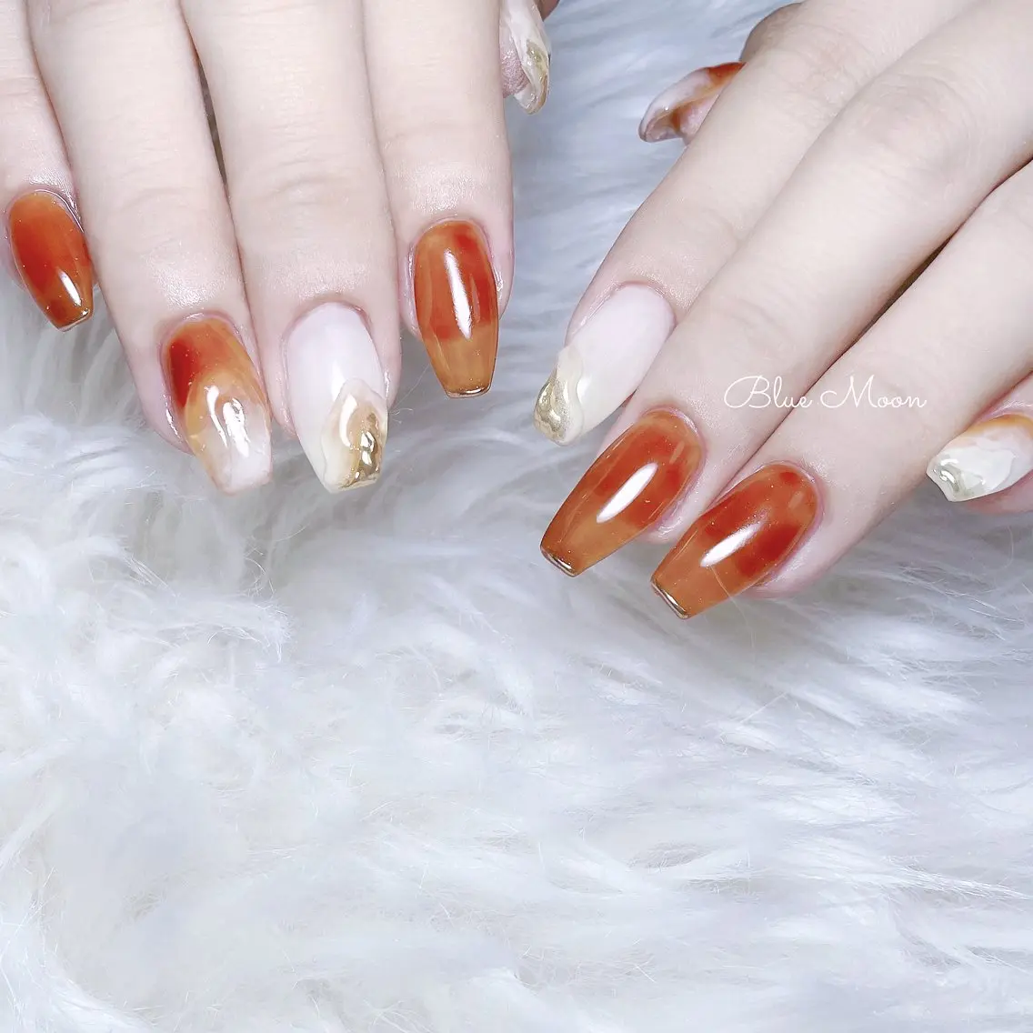 ネイル ミラーネイル ハンドネイル フットネイル ハンドケア nail salon Blue Moonのネイルデザイン
