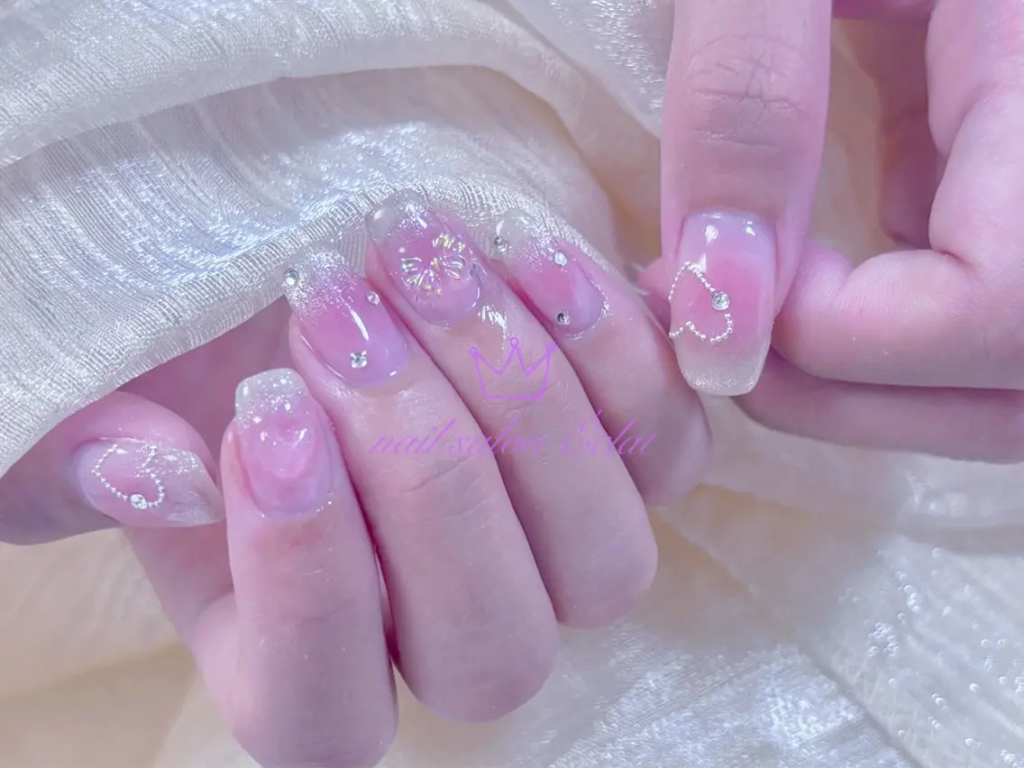 ネイル ネイルサロンエクラ 🫧Shizukaのネイルデザイン