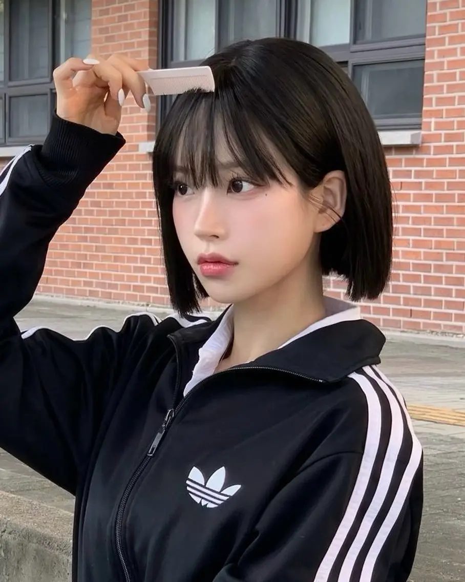 ショート カラー ヘアアレンジ カット ヘアカラー 縮毛矯正 トリートメント ヘッドスパ ヘアセット ミディアム・ボブ🤍 縮毛矯正/ ひかりのヘアスタイル