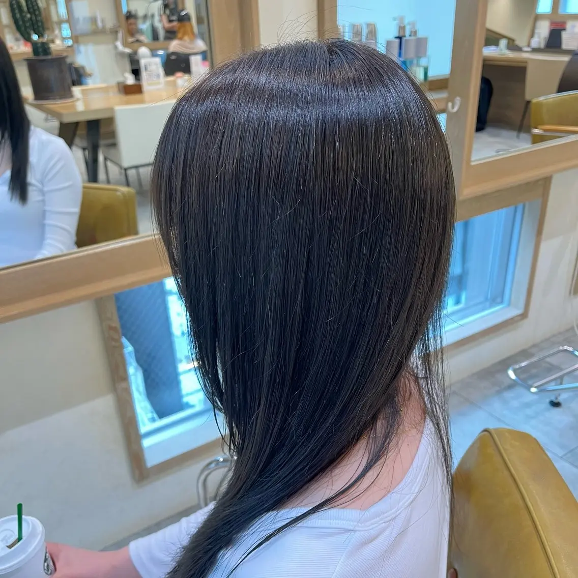 ロング カラー アッシュ オリーブアッシュ カット ヘアカラー 🌿‬ナチュラル/パ ーマヘア/蒼真🍃のヘアスタイル