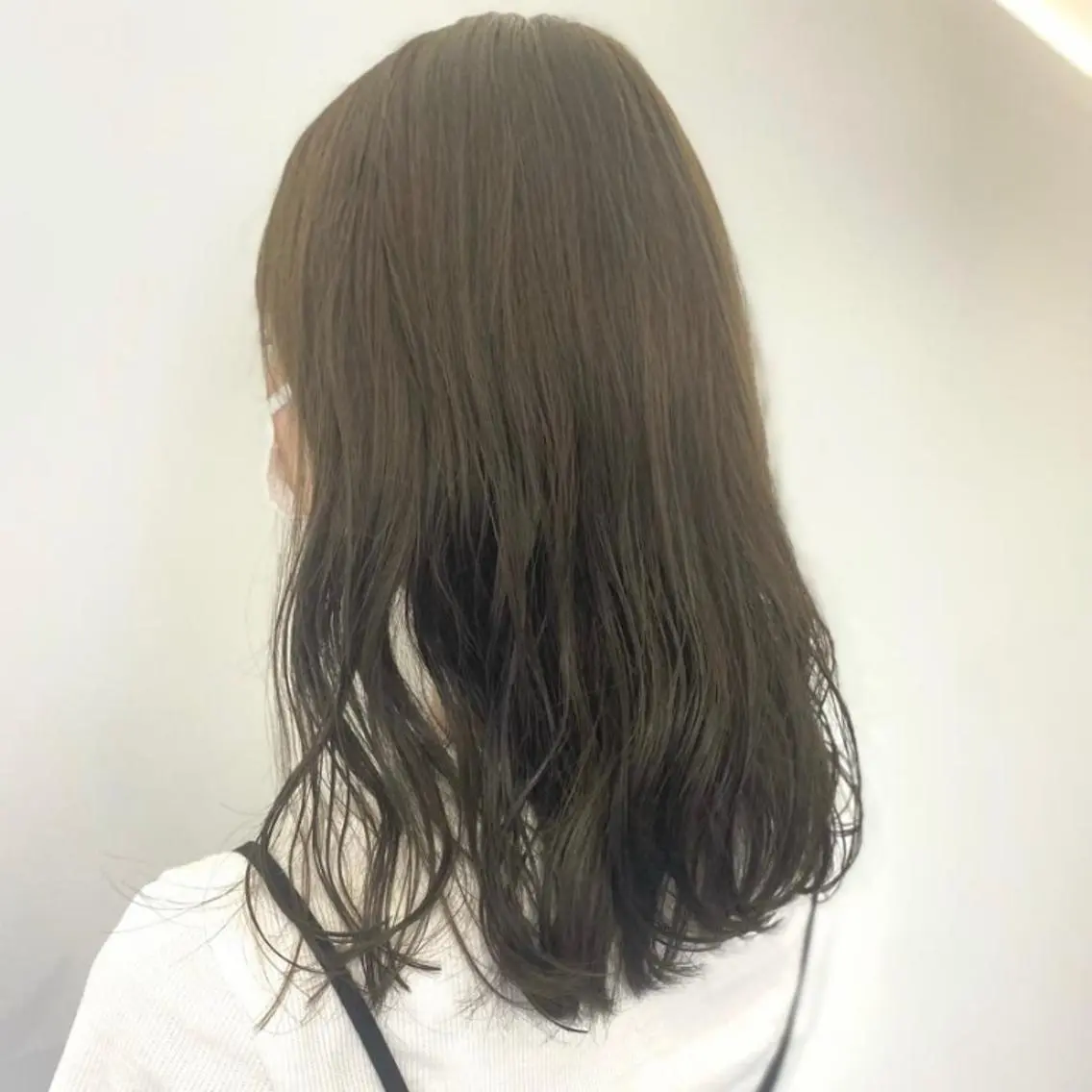 カラー アッシュ ブリーチ オリーブアッシュ ヘアカラー トリートメント 🫧カラー&エクステ 専門🤍松下🫧のヘアスタイル