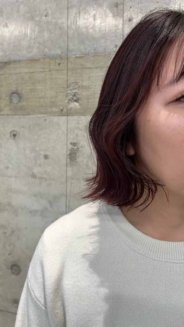 瑠己杏 :ボブ/ ハイトーンワンカラーのヘアスタイル