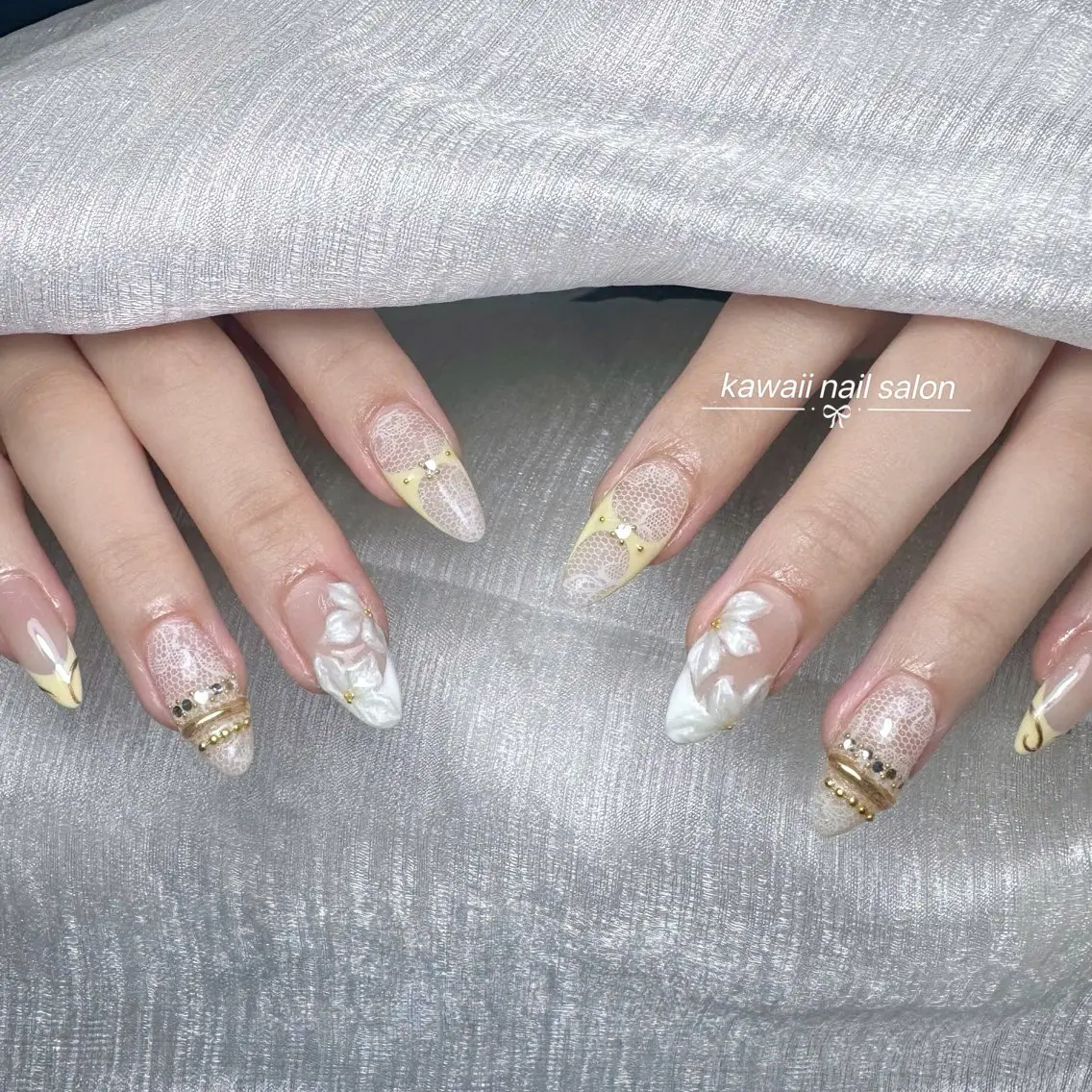 ネイル ドット フレンチネイル 韓国ネイル マグネットネイル オフィスネイル Kawaii Nail Salonのネイルデザイン