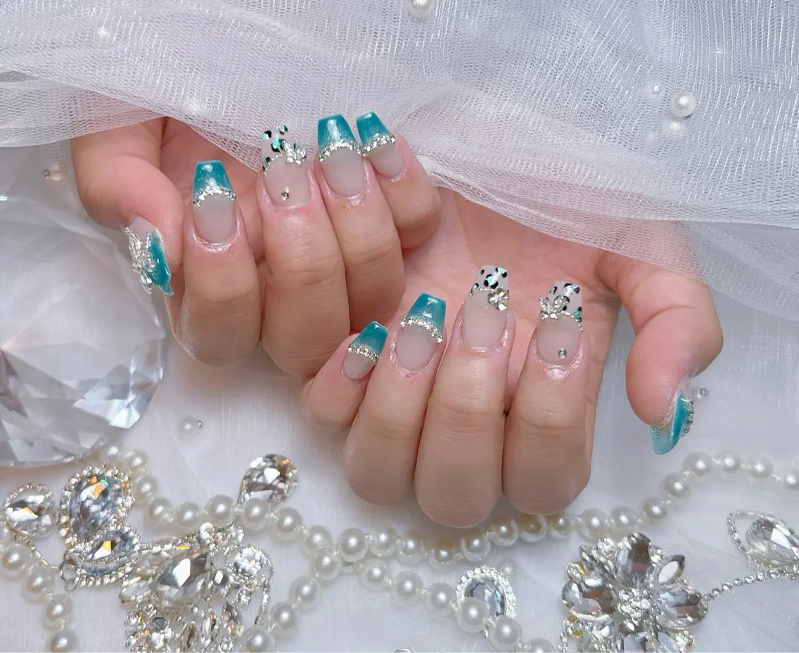 ネイル アートネイル オーロラネイル チークネイル 長さ出し フットネイル Miya _nailのネイルデザイン