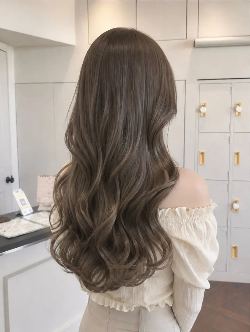 【光に透ける柔らかい髪色に】透明感カラー¥12430→¥8900の写真