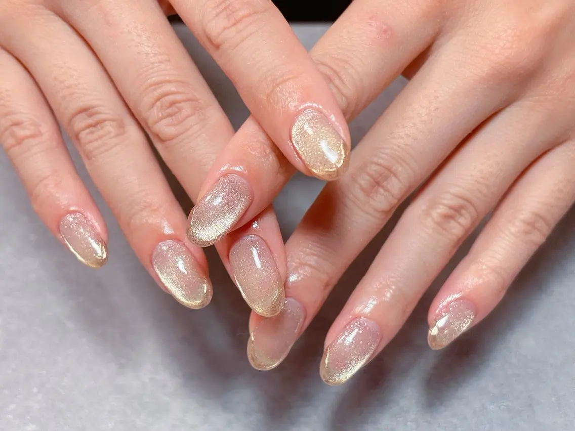ネイル アートネイル オーロラネイル チークネイル フラッシュネイル フットネイル ハンドネイル ハンドケア 💫ゆか_ Nailartistのネイルデザイン