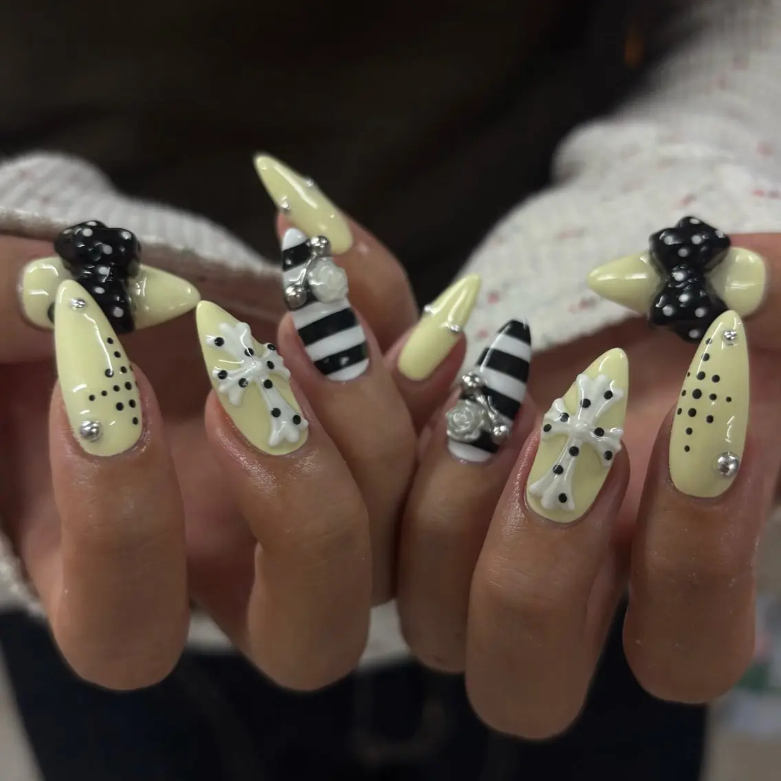 ネイル ハンドネイル フットネイル yuri / 個性派nailのネイルデザイン