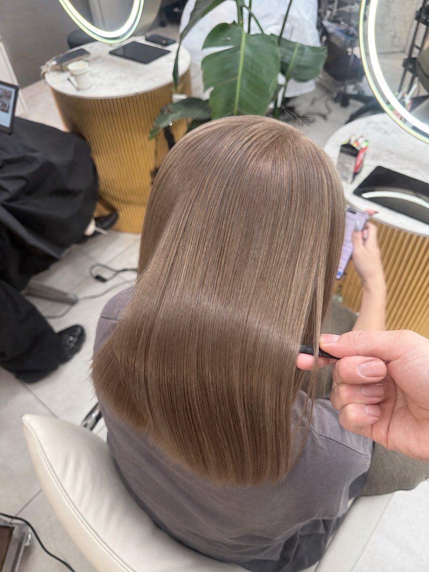 ミディアム カラー レイヤーカット kakeruのヘアスタイル