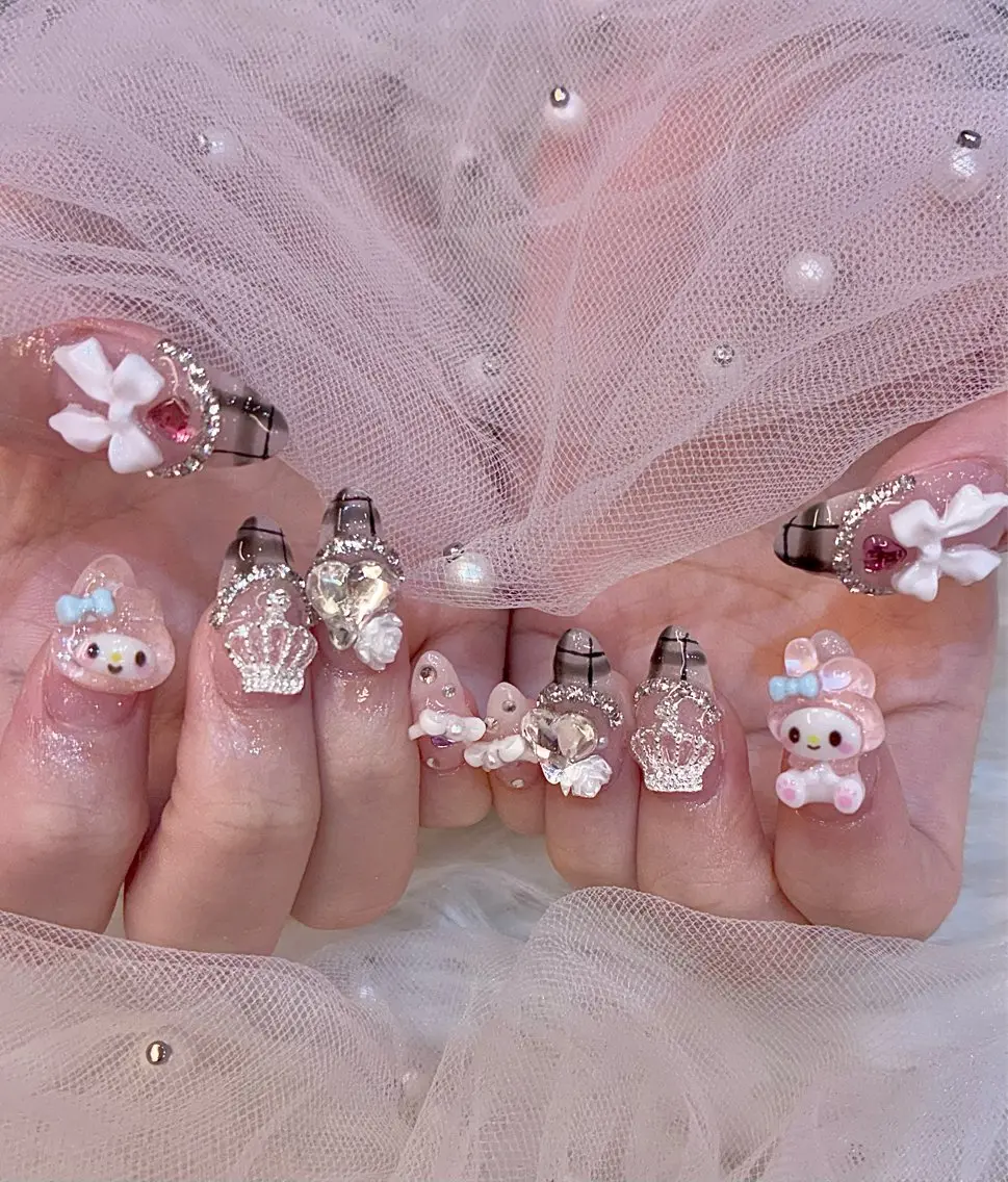 ネイル ハンドネイル KIREIE Chinatsuのネイルデザイン