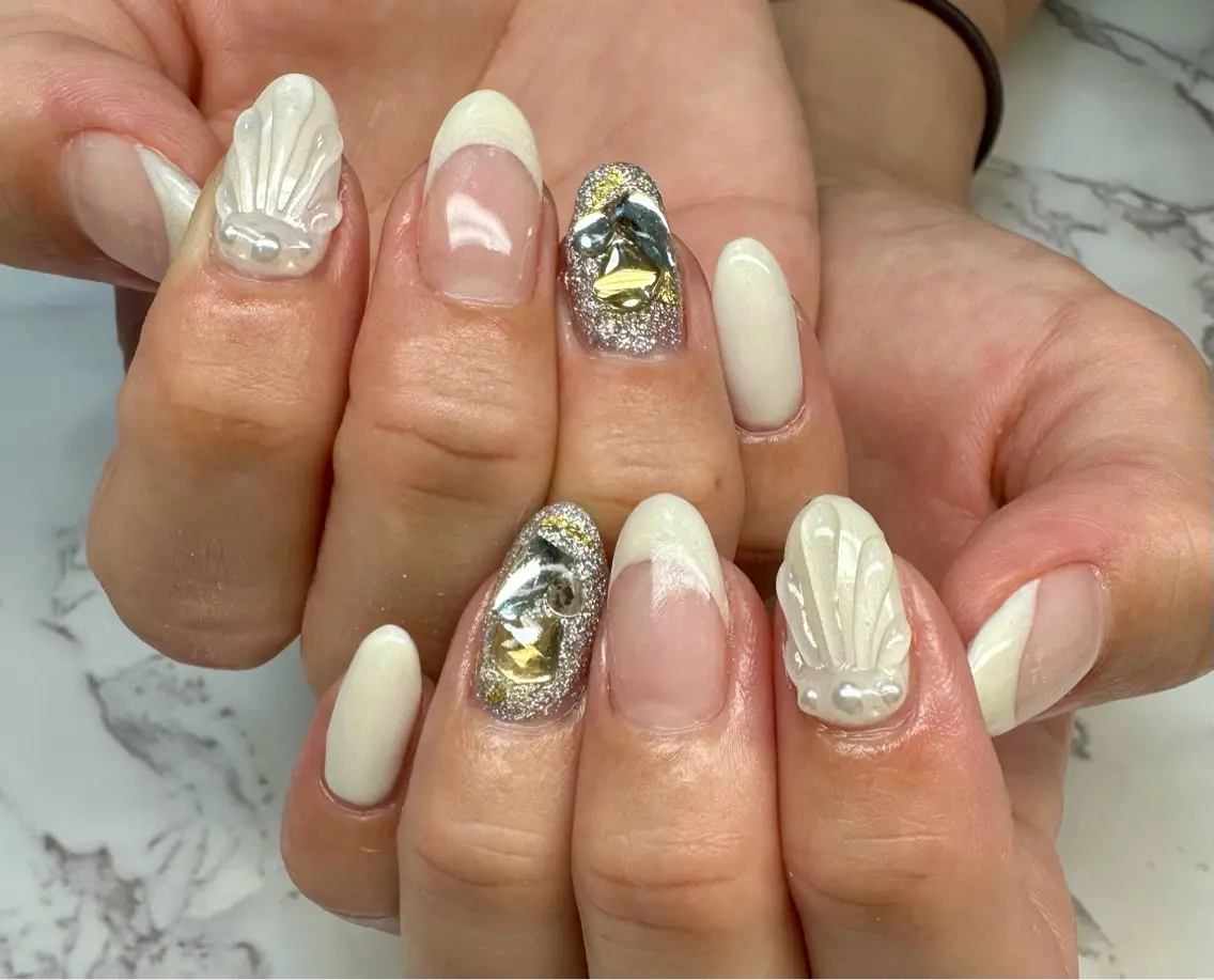 ネイル オーロラネイル フレンチネイル マグネットネイル ニュアンスネイル ワンカラーネイル Mai’s nailのネイルデザイン