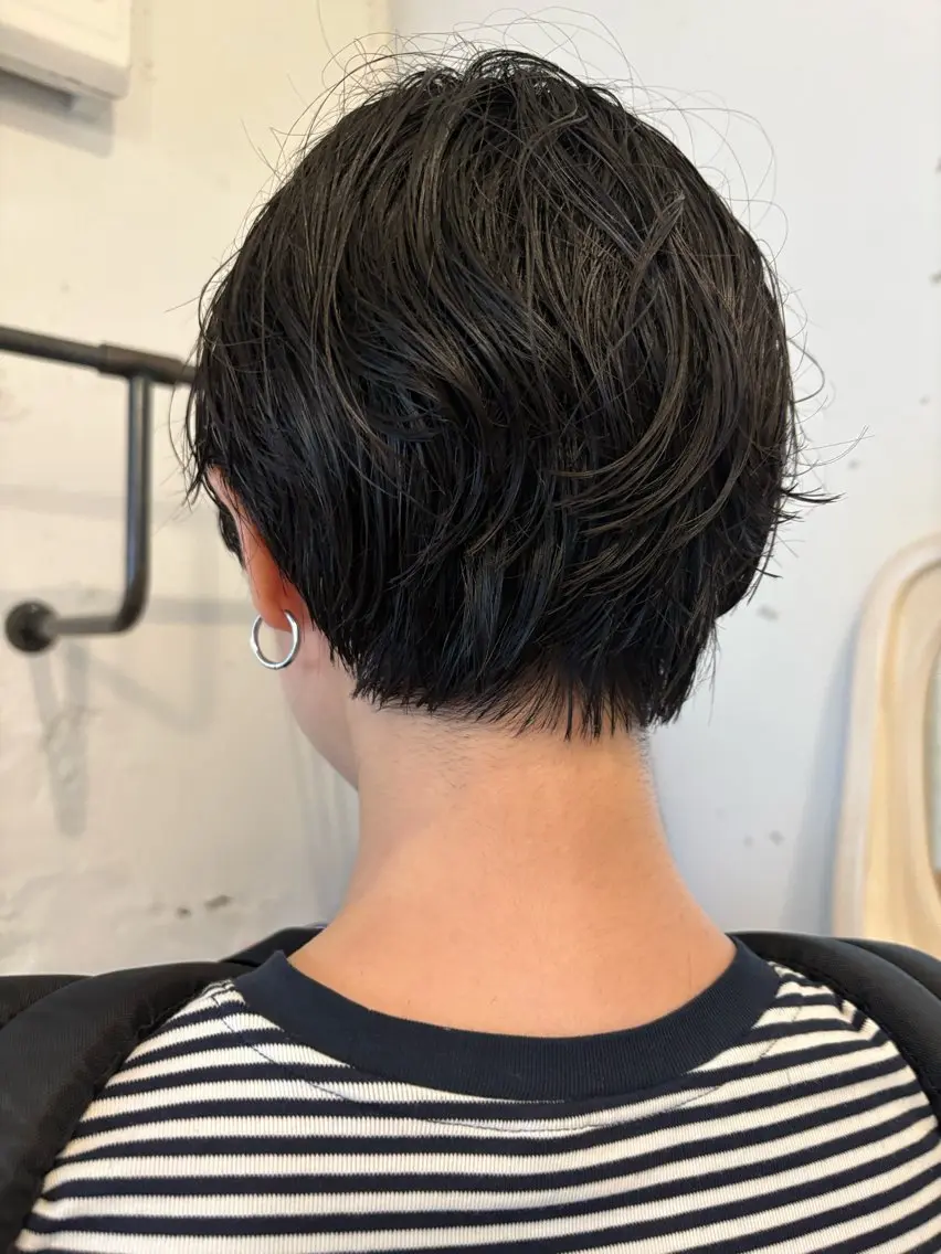 ショート パーマ ✴︎UNU ✴︎モエカのヘアスタイル