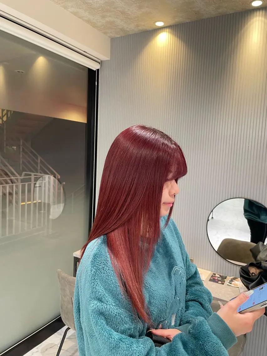 ロング カラー RAF Sakuraのヘアスタイル