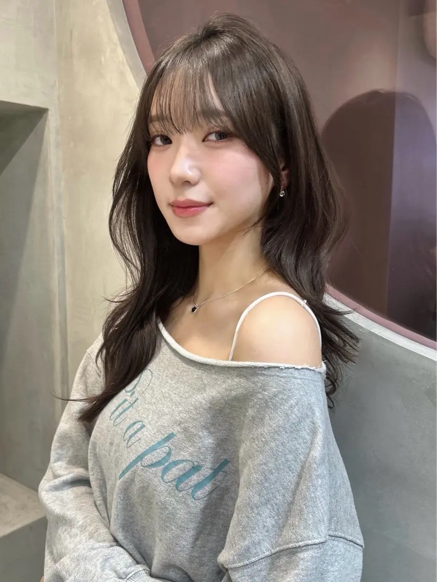 ロング カラー ヘアアレンジ ブリーチ ダブルカラー ブリーチなしカラー くびれヘア ハッシュカット カット ヘアカラー 美髪矯正特化 レイヤー👑二響のヘアスタイル