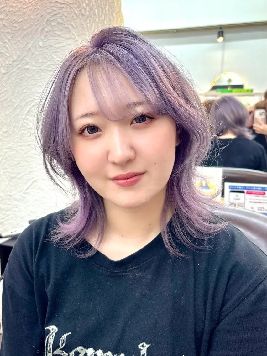 ミディアム カット 💓Yuri💓 ハイトーン/デザインのヘアスタイル