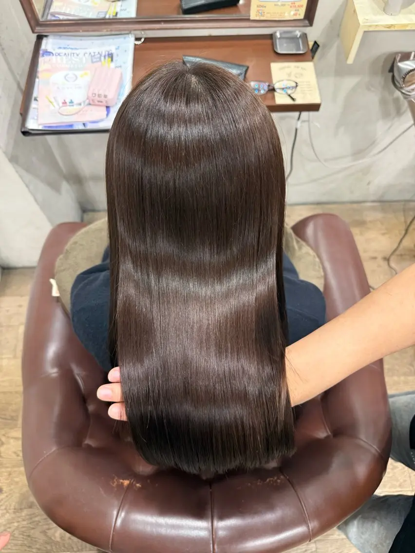 ロング 縮毛矯正 鈴木 星音のヘアスタイル