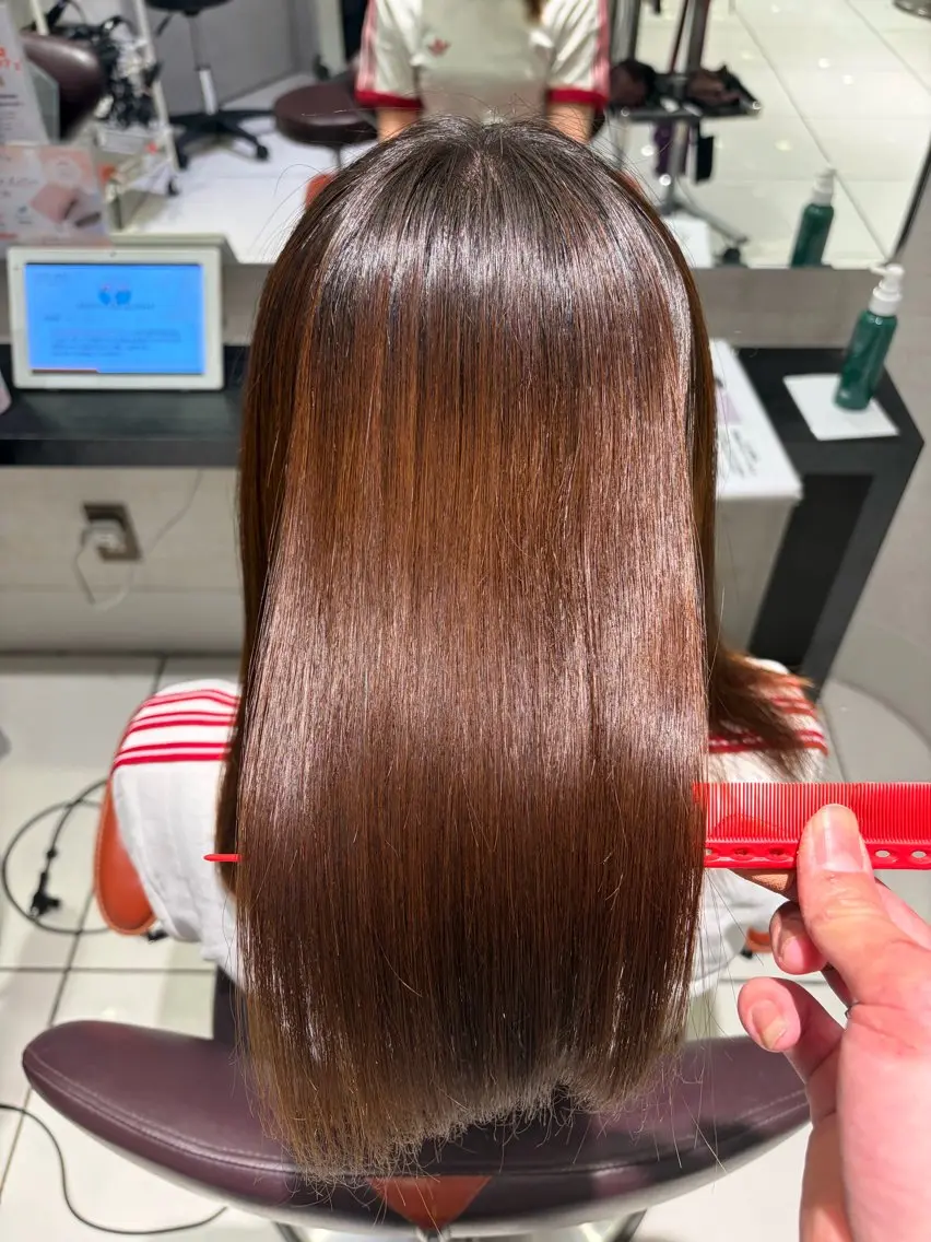 セミロング 縮毛矯正 💈髪質改善特化💈 岡田 侑輝のヘアスタイル